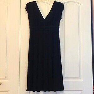 Ivy + Blu Maggy Cap Sleeve Black Ruched Waist Pleated V Neck Dress Size 12